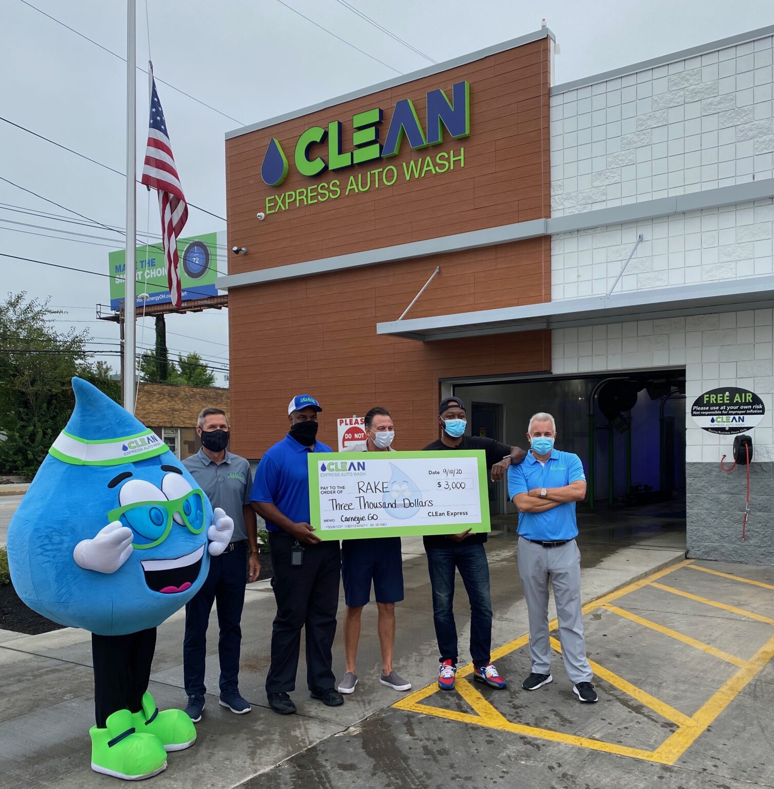 CLEan Express Auto Wash Raises $3,000 for Random Acts of Kindness